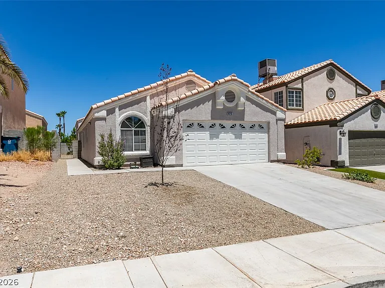 8216 Ogee Dr — Photo 2