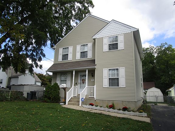 2nd image of 1089 W Ashland Ave