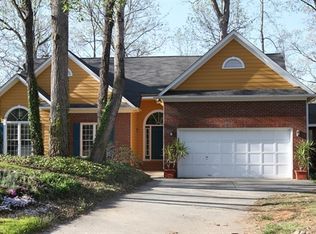 612 Lafayette Dr, Hillsborough, NC 27278