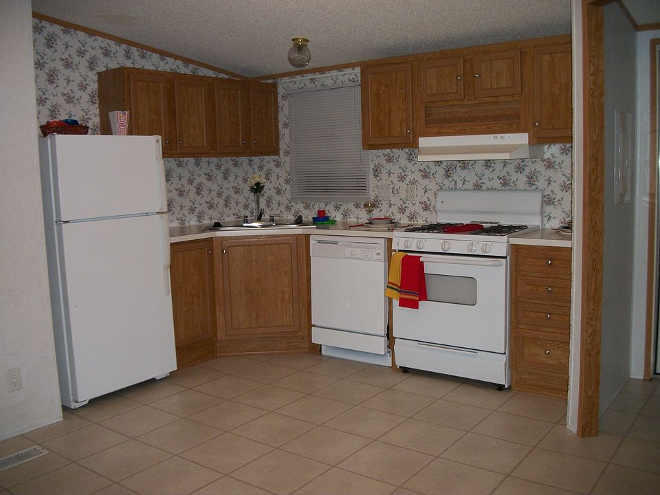 2nd image of 4113 SE Ridgeview Ter