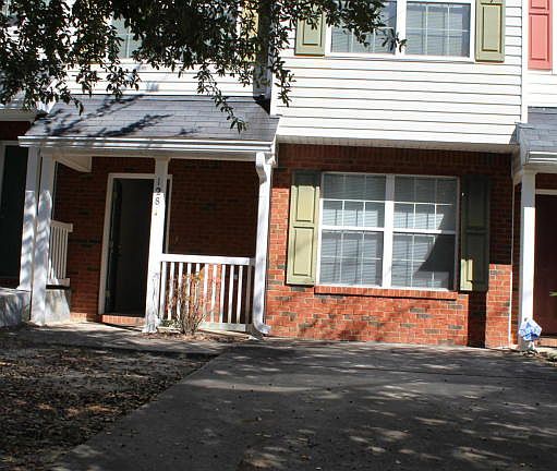 2nd image of 128 Swaying Pine Ct #128