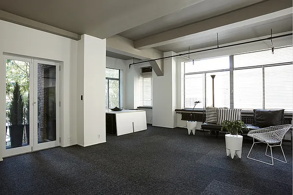 Sold by Stribling | media 10