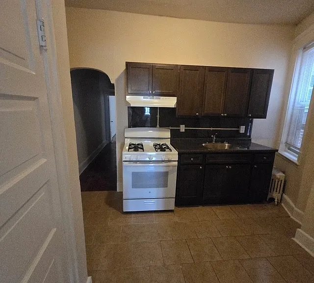 926 Lindley Ave #1 — Photo 5