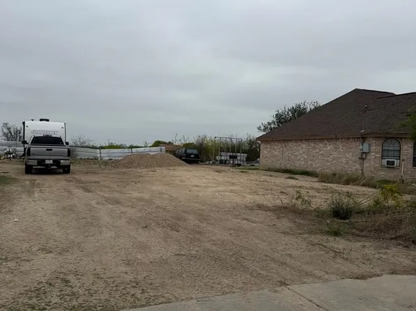 209 Nogal St, Eagle Pass, TX 78852
