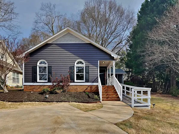 20 Woodbine Ct, Spartanburg, SC 29307