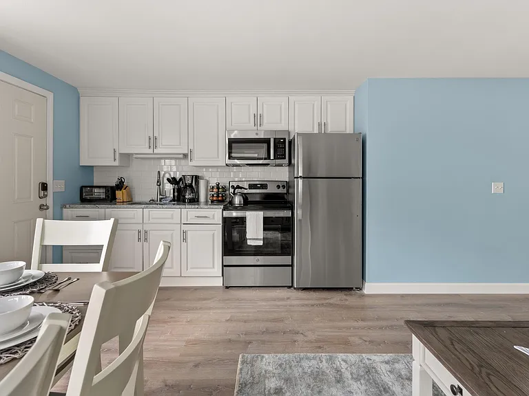 911 Ocean Blvd #4 — Photo 8