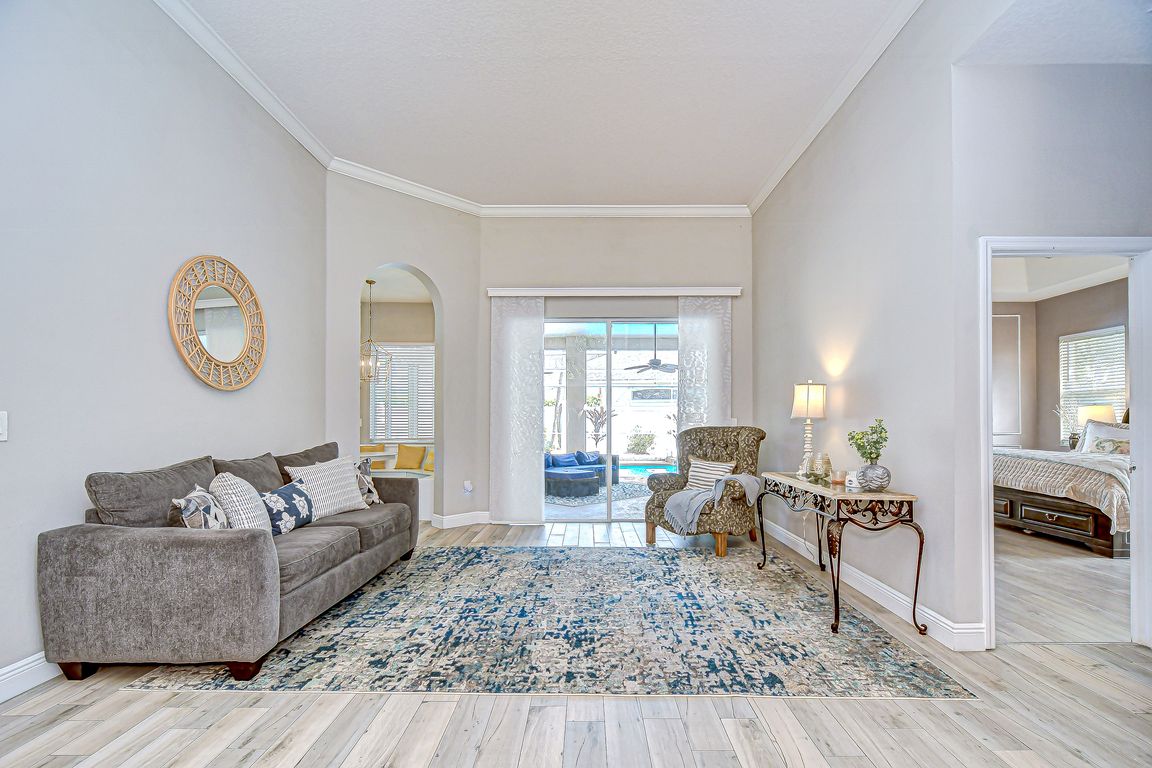 next background image