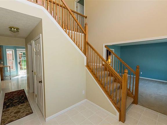 3rd image of 18062 Courtland Dr
