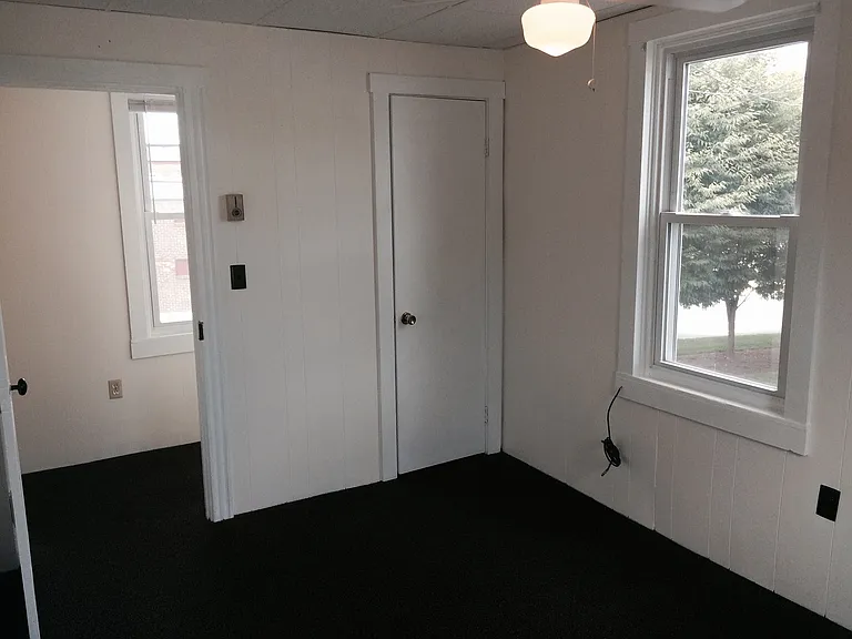 46 E Main St — Photo 13
