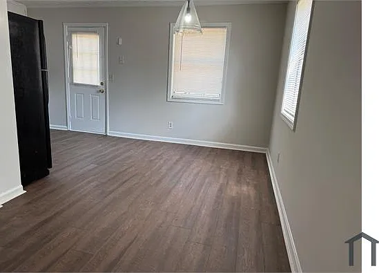 1915 Patterson Ct — Photo 8