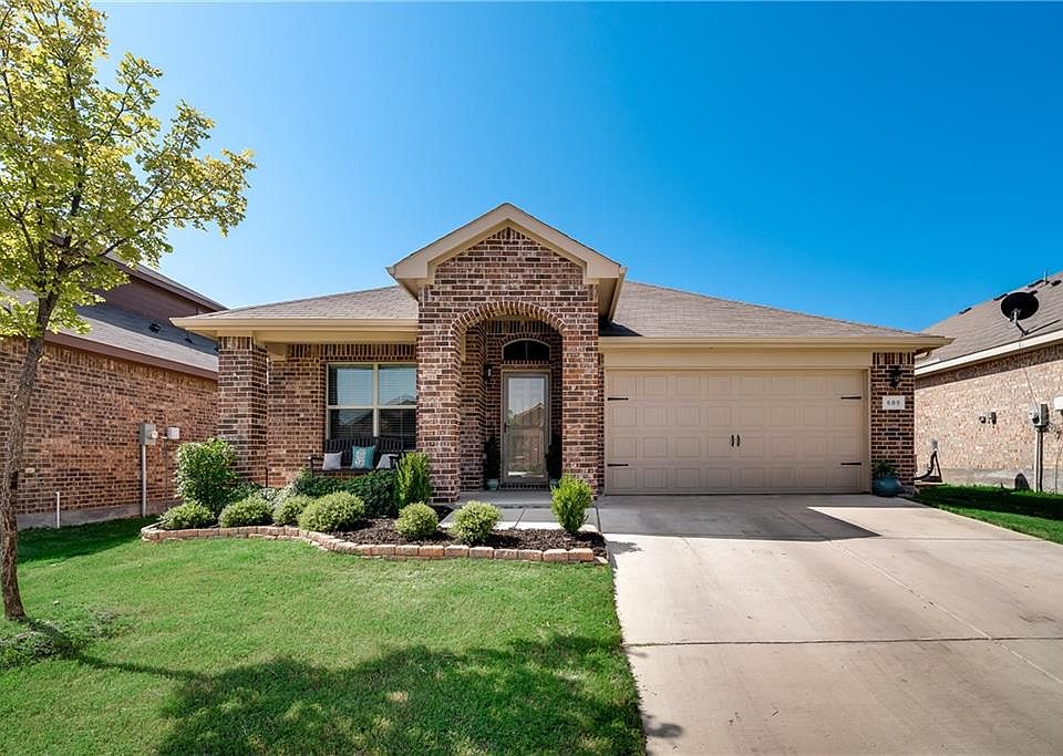 1st image of 605 River Rock Dr