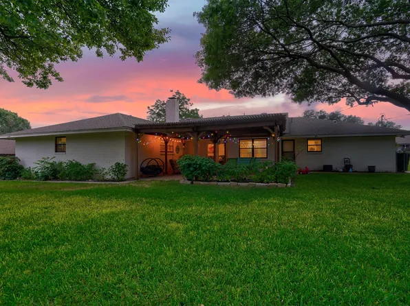 3720 Wharton Dr, Fort Worth, TX 76133