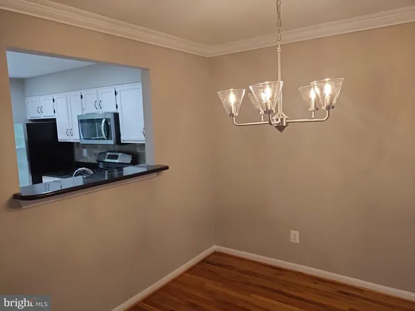 1220 Quaker Hill Dr, Alexandria, VA 22314