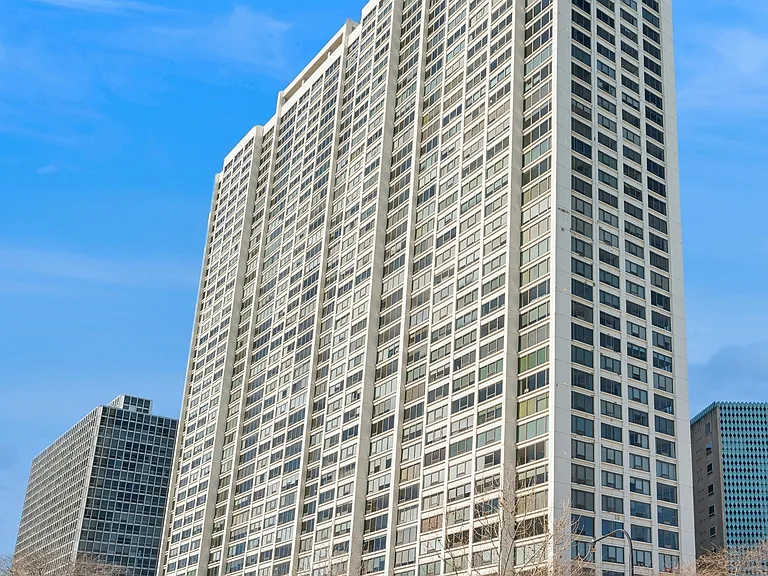 2800 N Lake Shore Dr #1311 — Photo 2