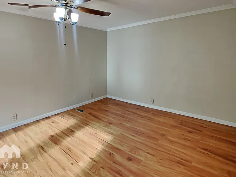 2570 Rolling View Dr SE — Photo 9