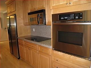 4th image of 2655 Aragon Way