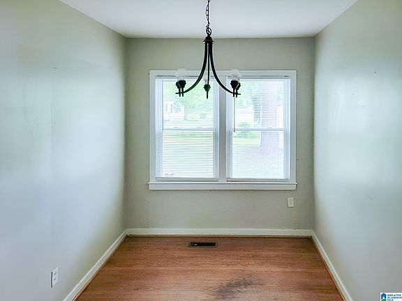 5th image of 365 Midwood Ave