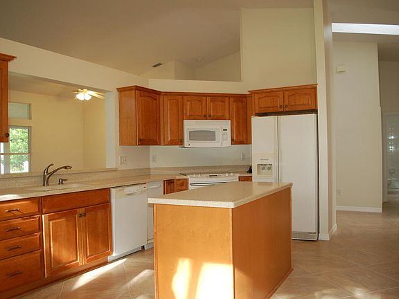 5th image of 701 Kenwood Cir #0