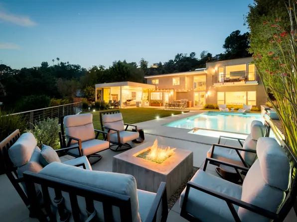 2344 Banyan Dr, Los Angeles, CA 90049