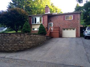 708 Walnut St, Crescent, PA 15046