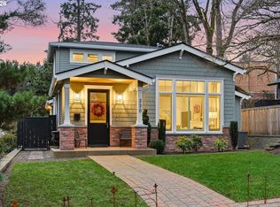 330 6th St, Lake Oswego, OR 97034