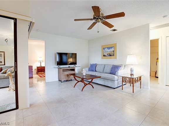 5th image of 723 SE 12th Ave APT 139