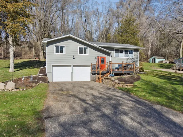 244 Quehl Ave N, Lakeland, MN 55043