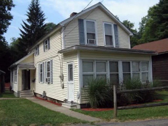 309 W Mount Vernon St photo 1