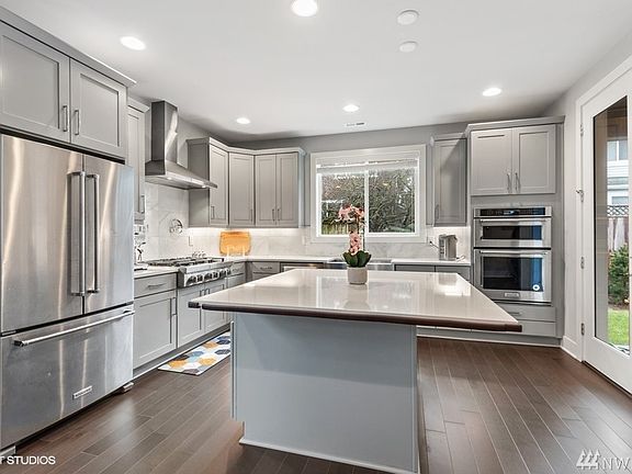 5th image of 8215 NE 126th Pl
