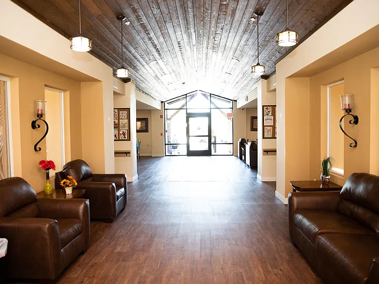 Heritage Glen Apartments — Photo 2