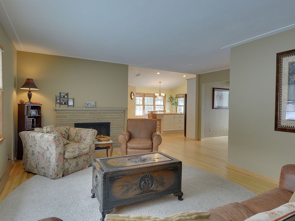 1st image of 3664 Woody Ln