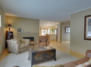 3664 Woody Ln, Minnetonka, MN 55305