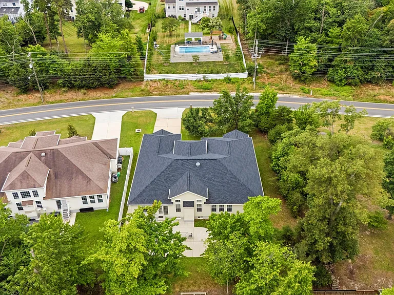 13305 Old Fort Rd — Photo 59