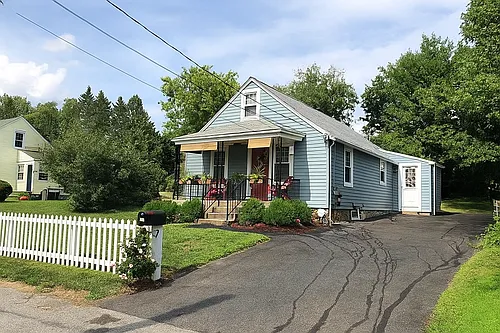 44 Sumner St Photo 1