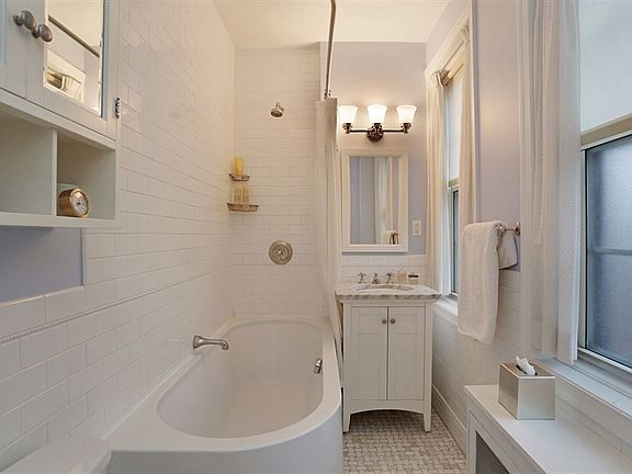5th image of 41 5th Ave APT 14B
