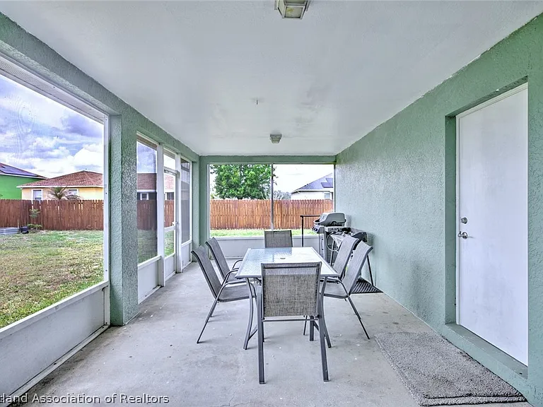 4710 Tarrega St — Photo 27