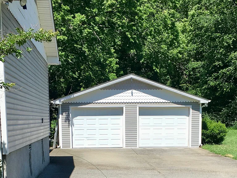8012 Old Springfield Pike — Photo 7