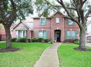 210 Wildmoor Ct, Houston, TX 77094