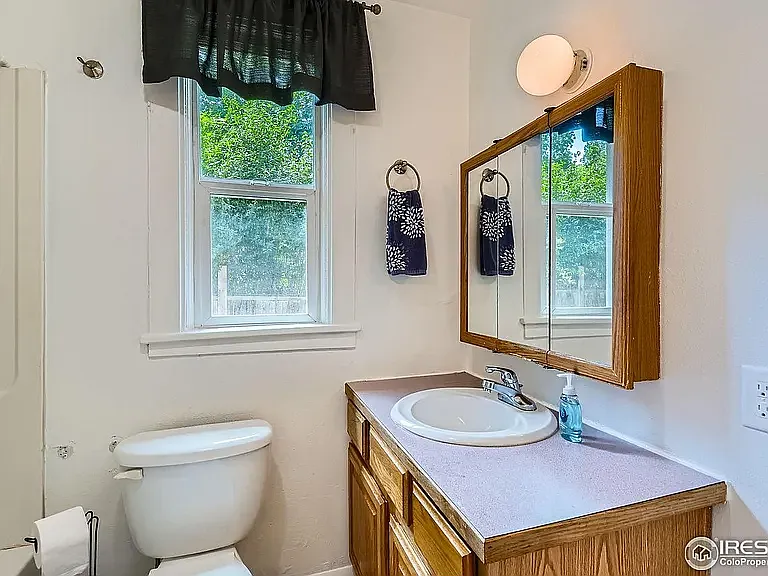 315 E Magnolia St #2 — Photo 8