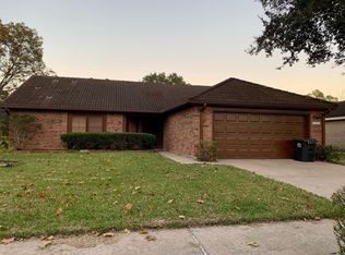 2429 Colleen Dr, Pearland, TX 77581