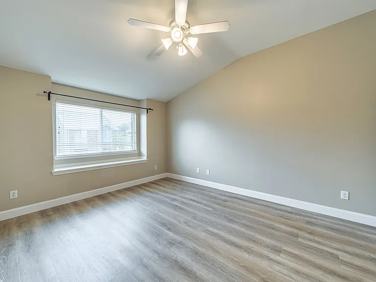 Window seat in primary bedroom