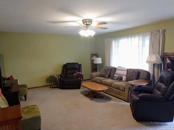 5th image of 1609 E Beloit Ave