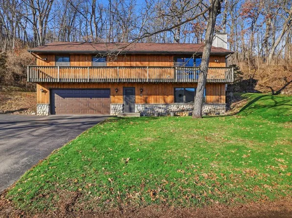 142 Riverside DRIVE, Waterford, WI 53185