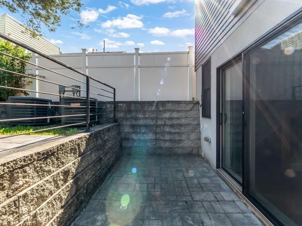 152 Beach Street image 34 of 36