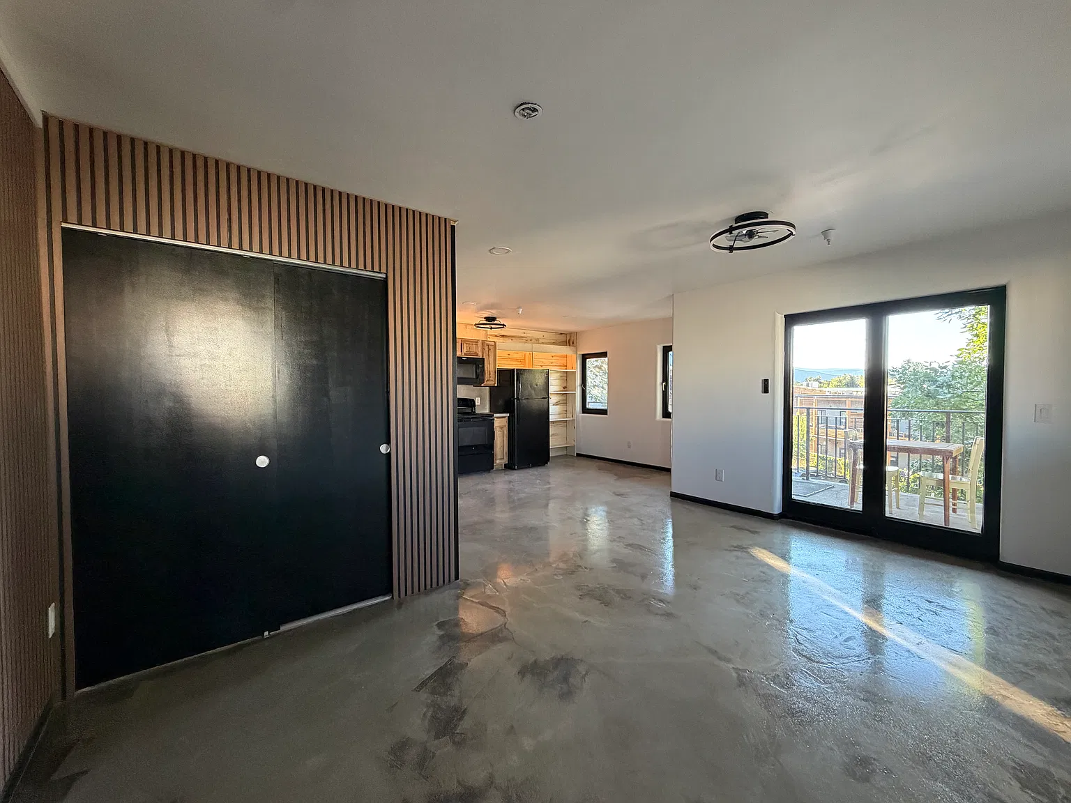 Studio, 680 sqft, $2,500 — Photo 4