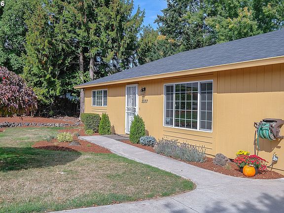 3rd image of 5577 SE Oetkin Dr