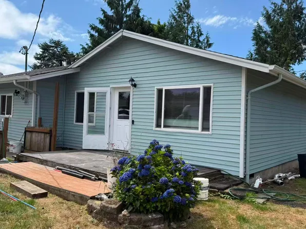 602 Ash Ave, Tillamook, OR 97141