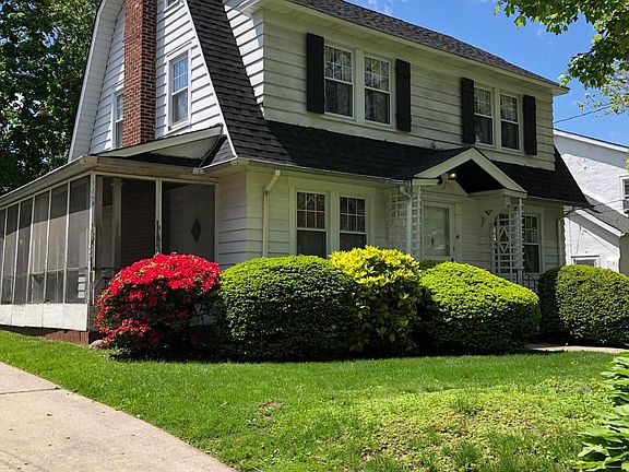 2nd image of 48 Walbrooke Ave