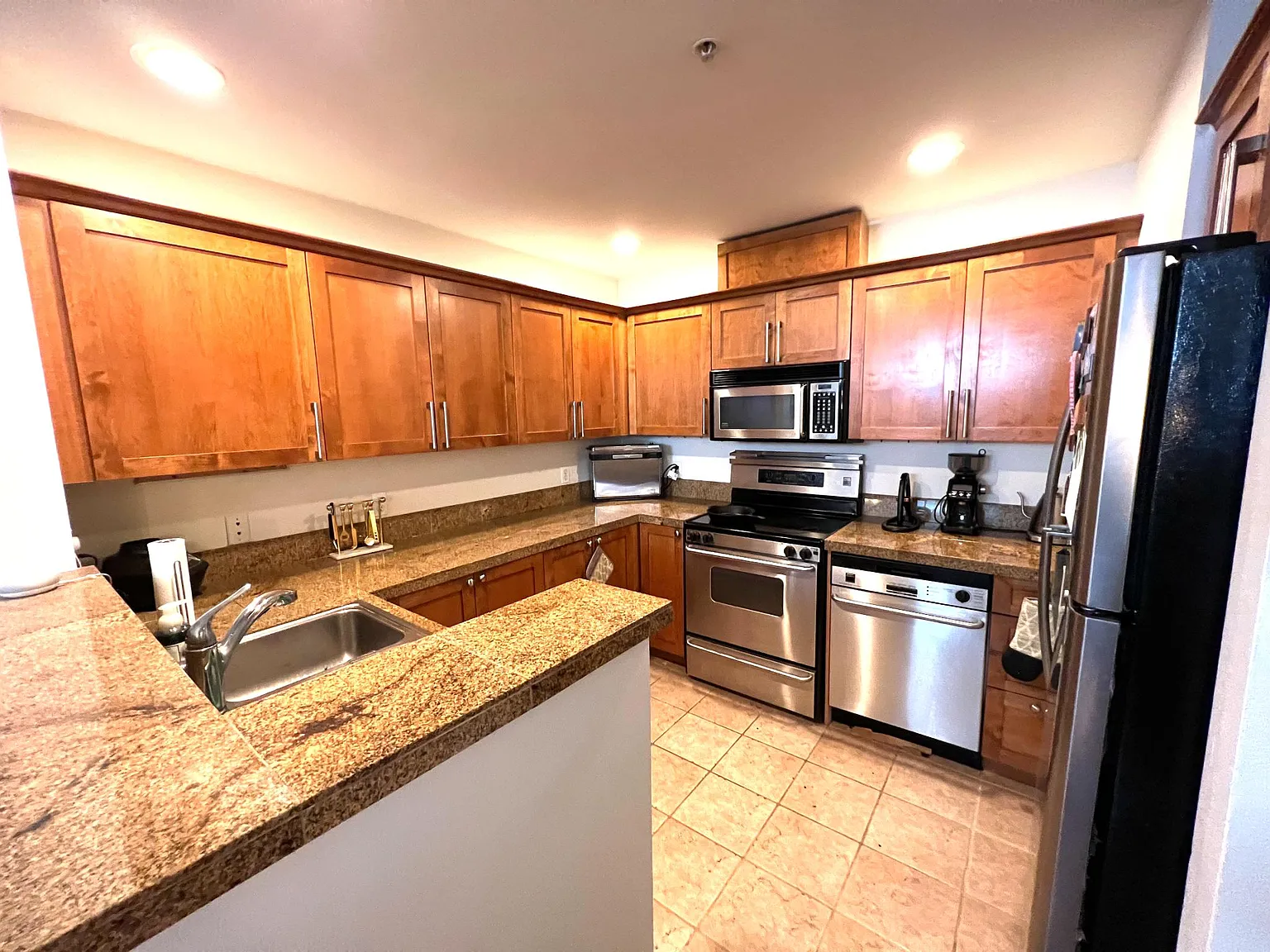 123 Queen Anne Ave N — Photo 3
