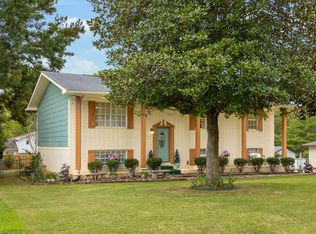 1513 Caramel Cir, Hixson, TN 37343